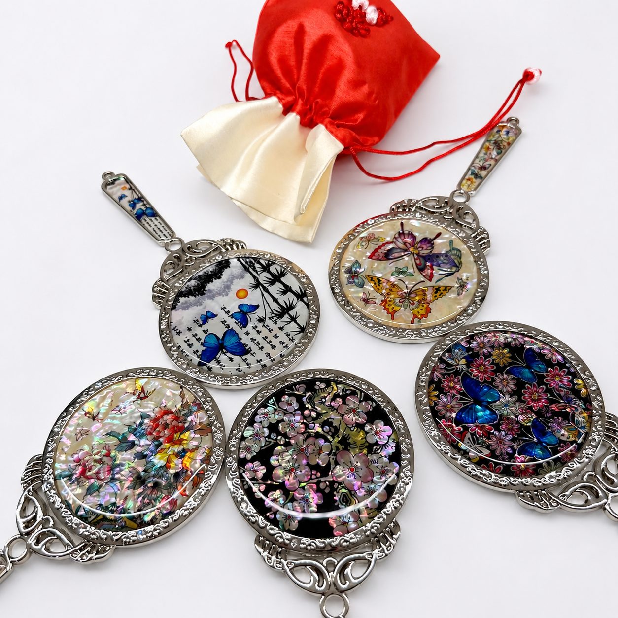 Mother-of-pearl Princess mirror