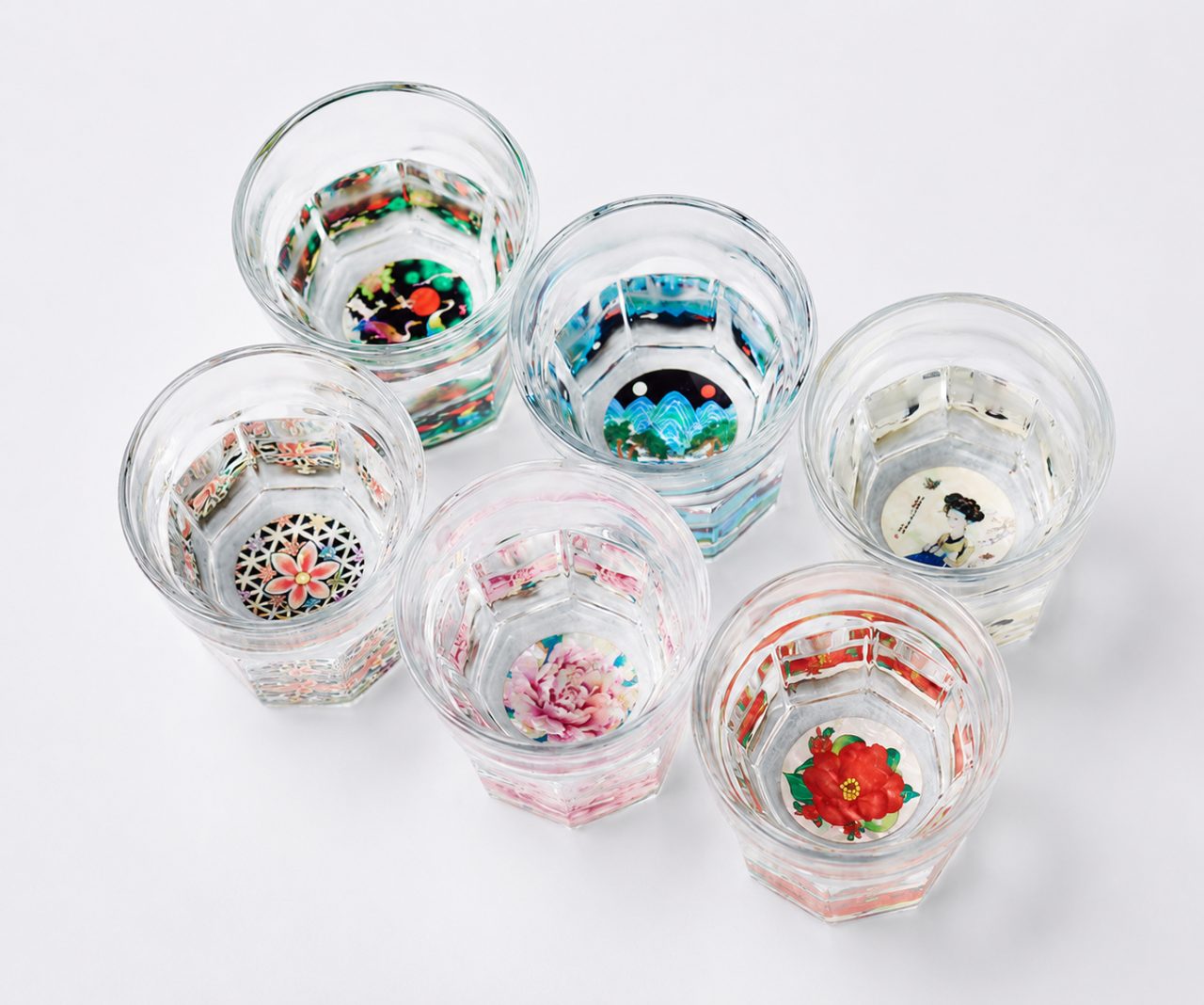 Mother-of-pearl soju cup